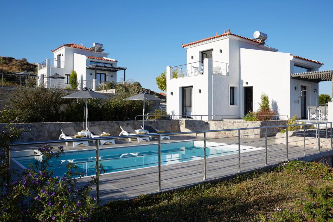 Eleia Seafront Rooms & Villas Petra  Exteriör bild