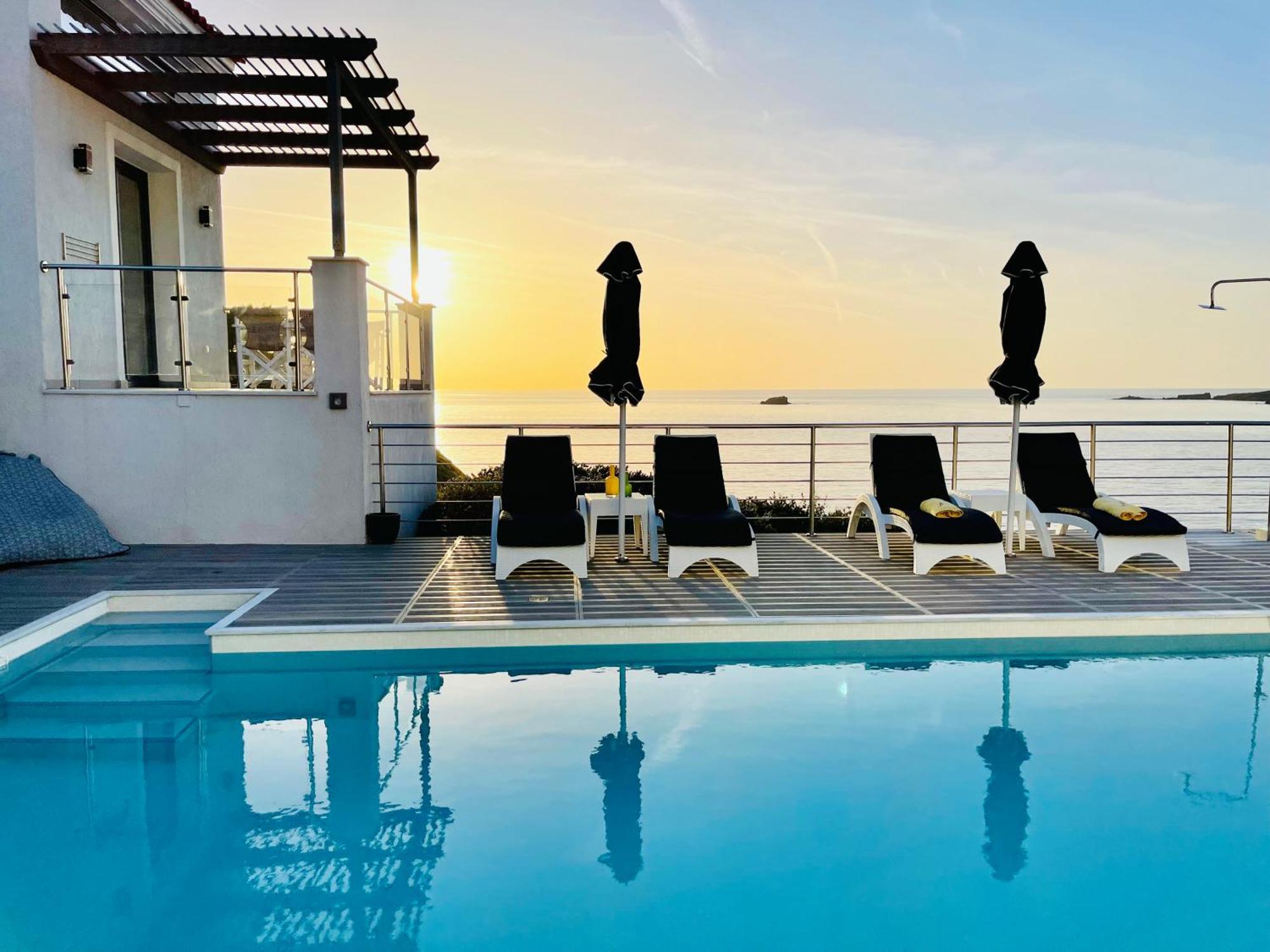 Eleia Seafront Rooms & Villas Petra  Exteriör bild