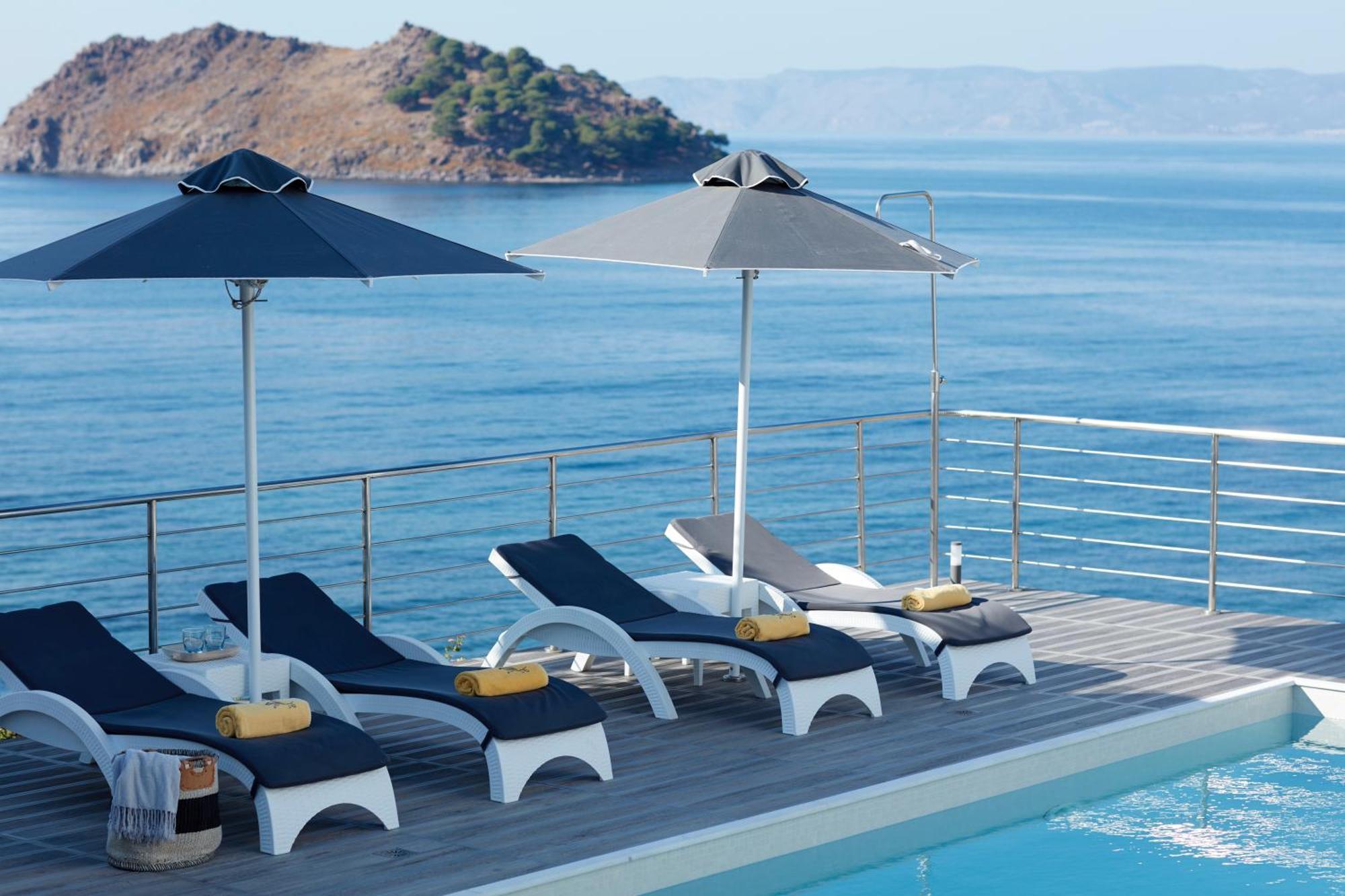 Eleia Seafront Rooms & Villas Petra  Exteriör bild