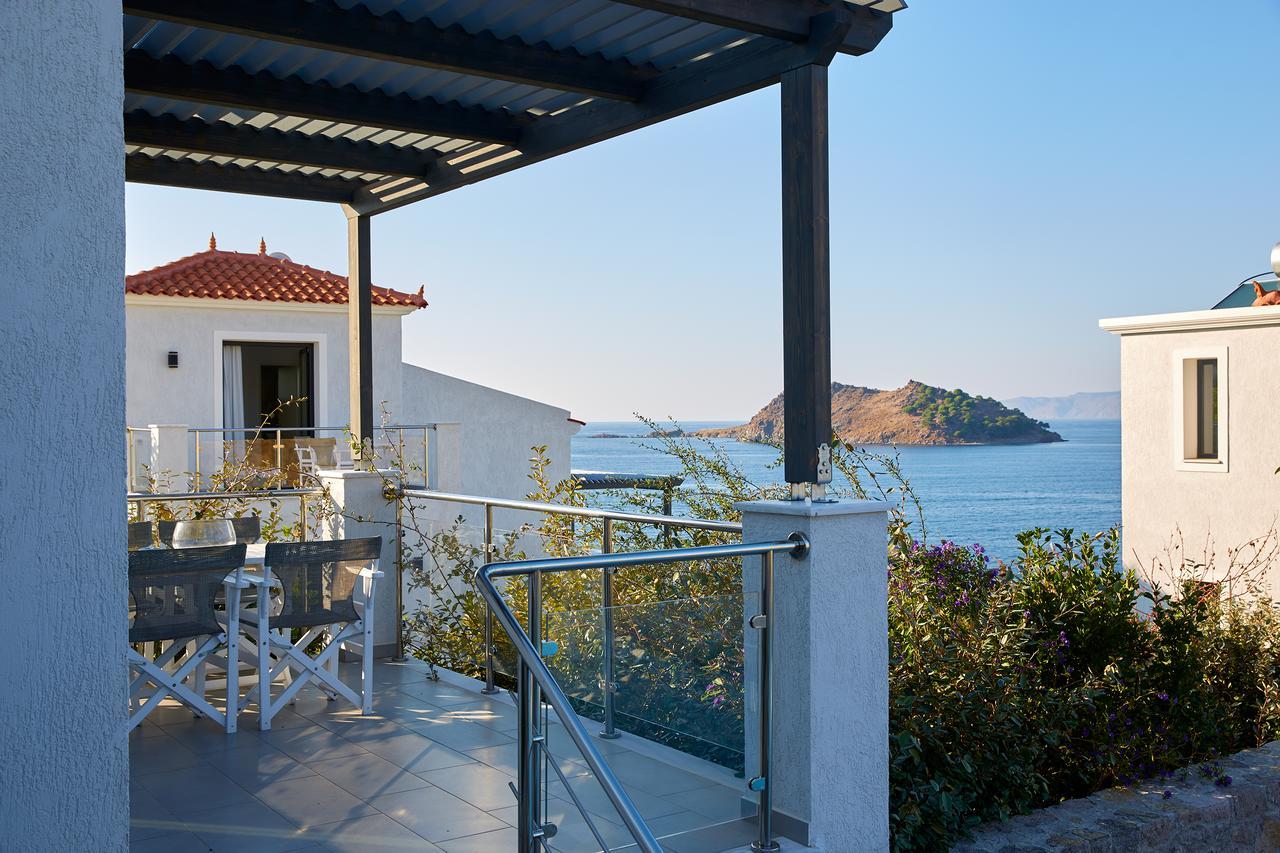 Eleia Seafront Rooms & Villas Petra  Exteriör bild