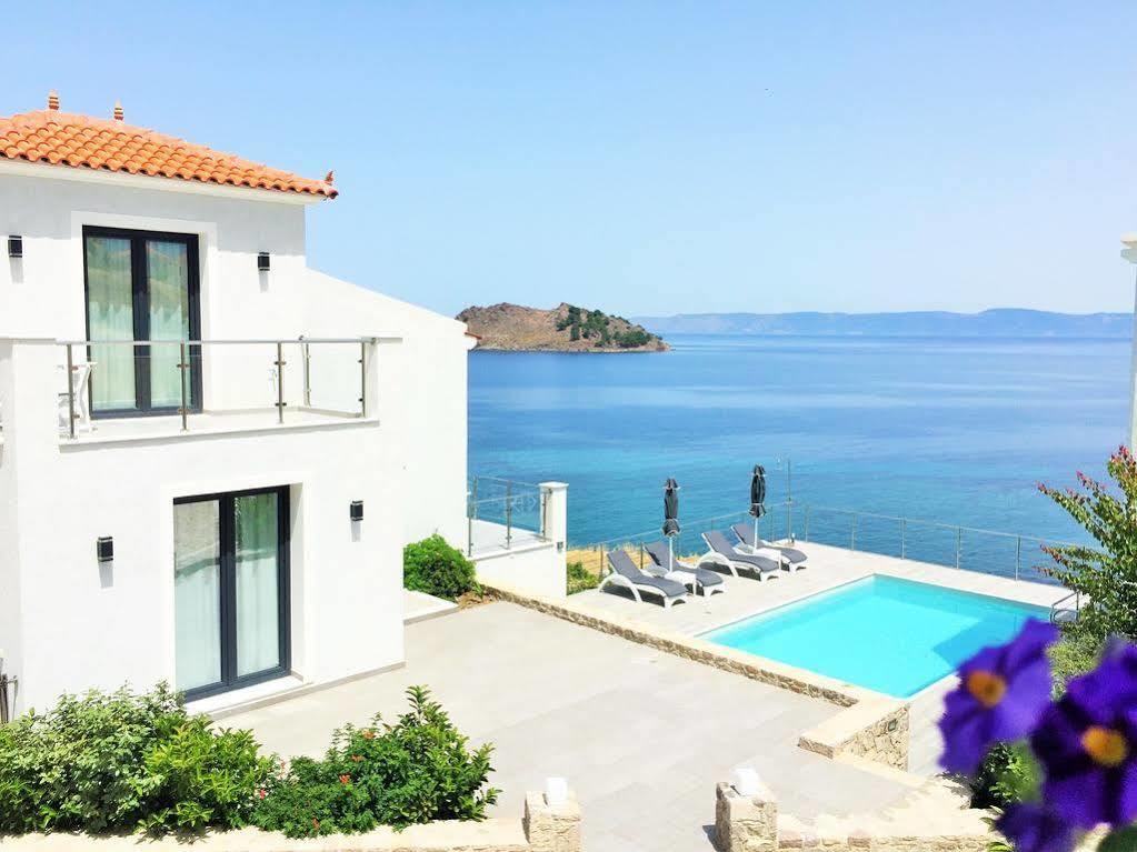 Eleia Seafront Rooms & Villas Petra  Exteriör bild