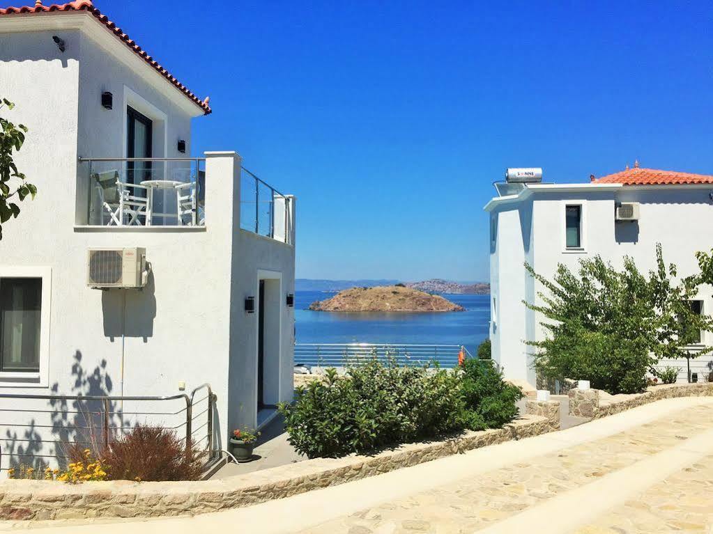 Eleia Seafront Rooms & Villas Petra  Exteriör bild